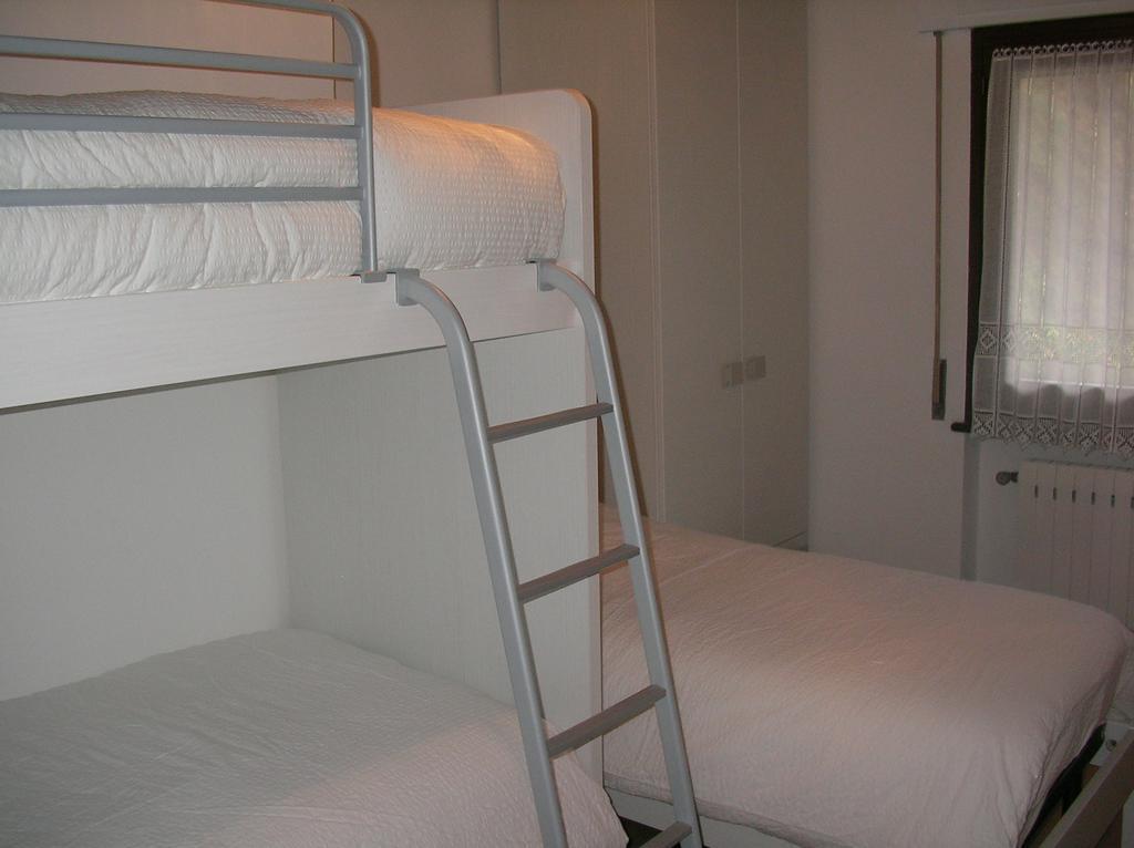 Appartamento Residenza Caola Sant'Antonio Mavignola Madonna Camera foto